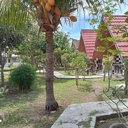 Meno Smile Cottages Gili Meno Bagian luar foto